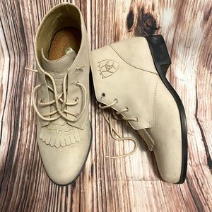 Vintage Lace up Artist Ankle boots